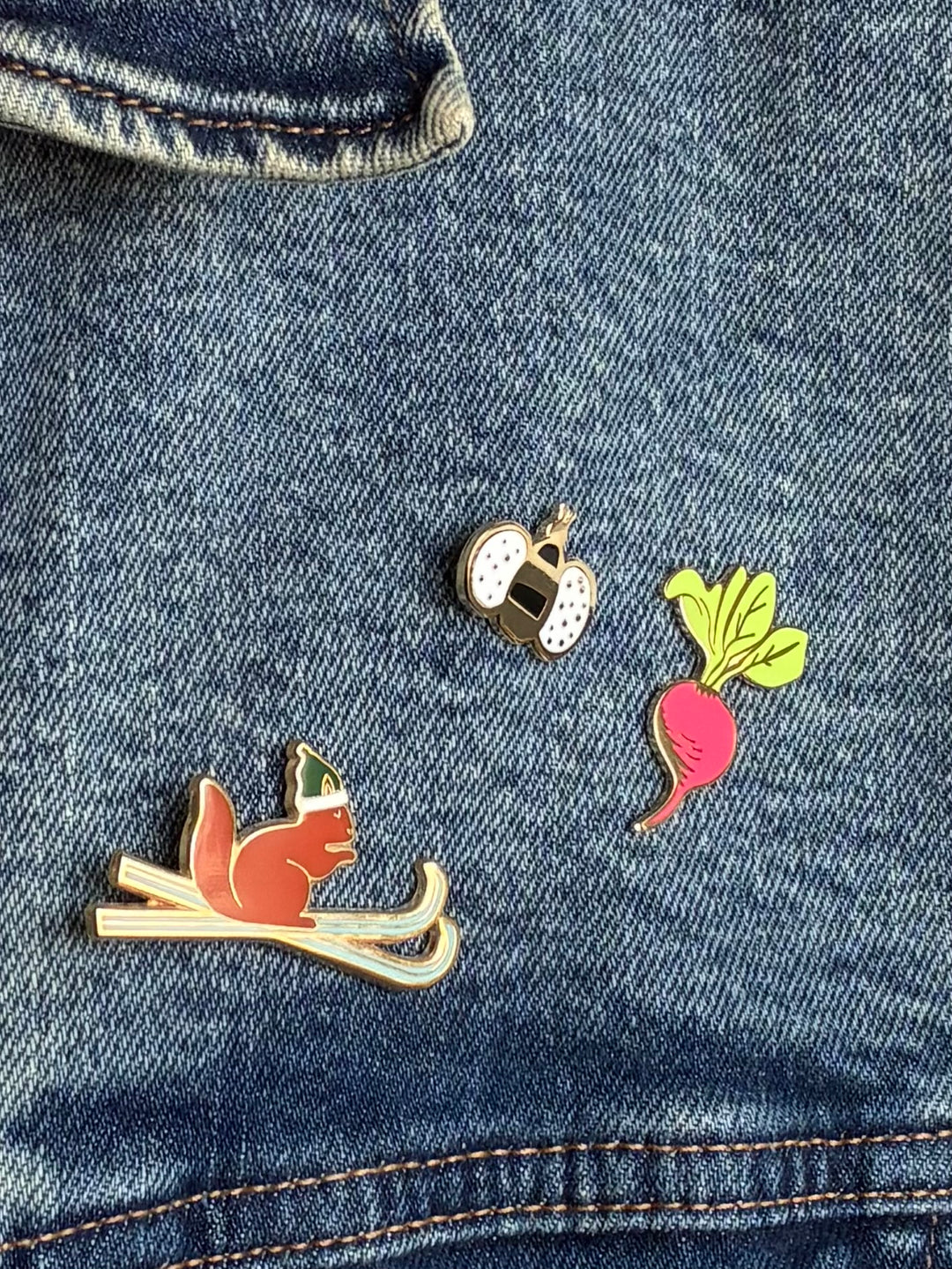 Pin's  - Radis - Mamie - Spécial fête des Grands-mères