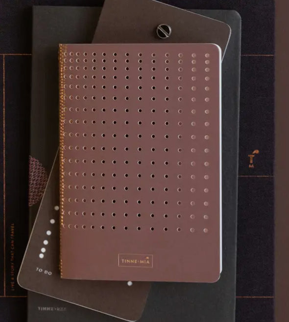 Bullet Journal A6 10x14,5cm Bordeaux - Petit Carnet Pointillés 48 Pages - Tinne+Mia