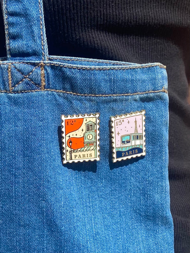 Pin's - Timbre Paris 15e - Sous le Ciel du 15ème