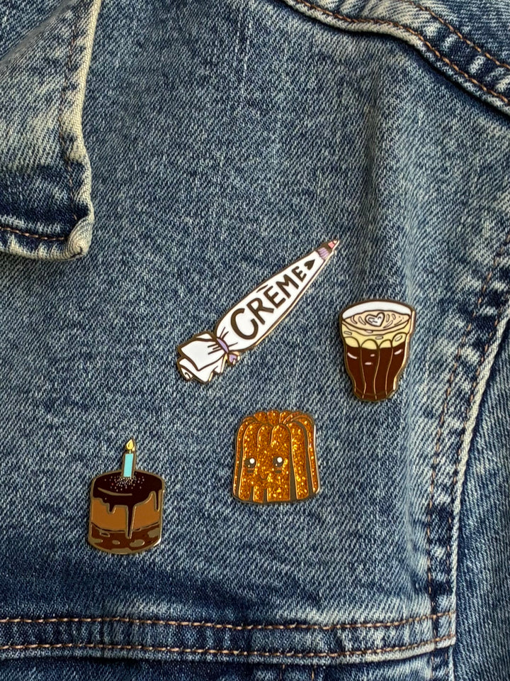Pin's Bogato x Les Imprimeuses - Poche à douille et cupcake - La crème de la crème