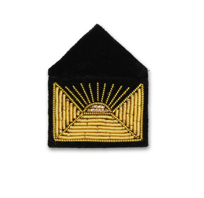 Broche M - Macon et Lesquoy