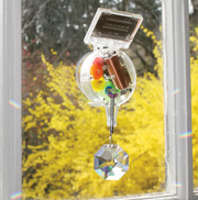 RainbowMaker à énergie solaire avec cristal - Fabrique d'arc en ciel - Kikkerland