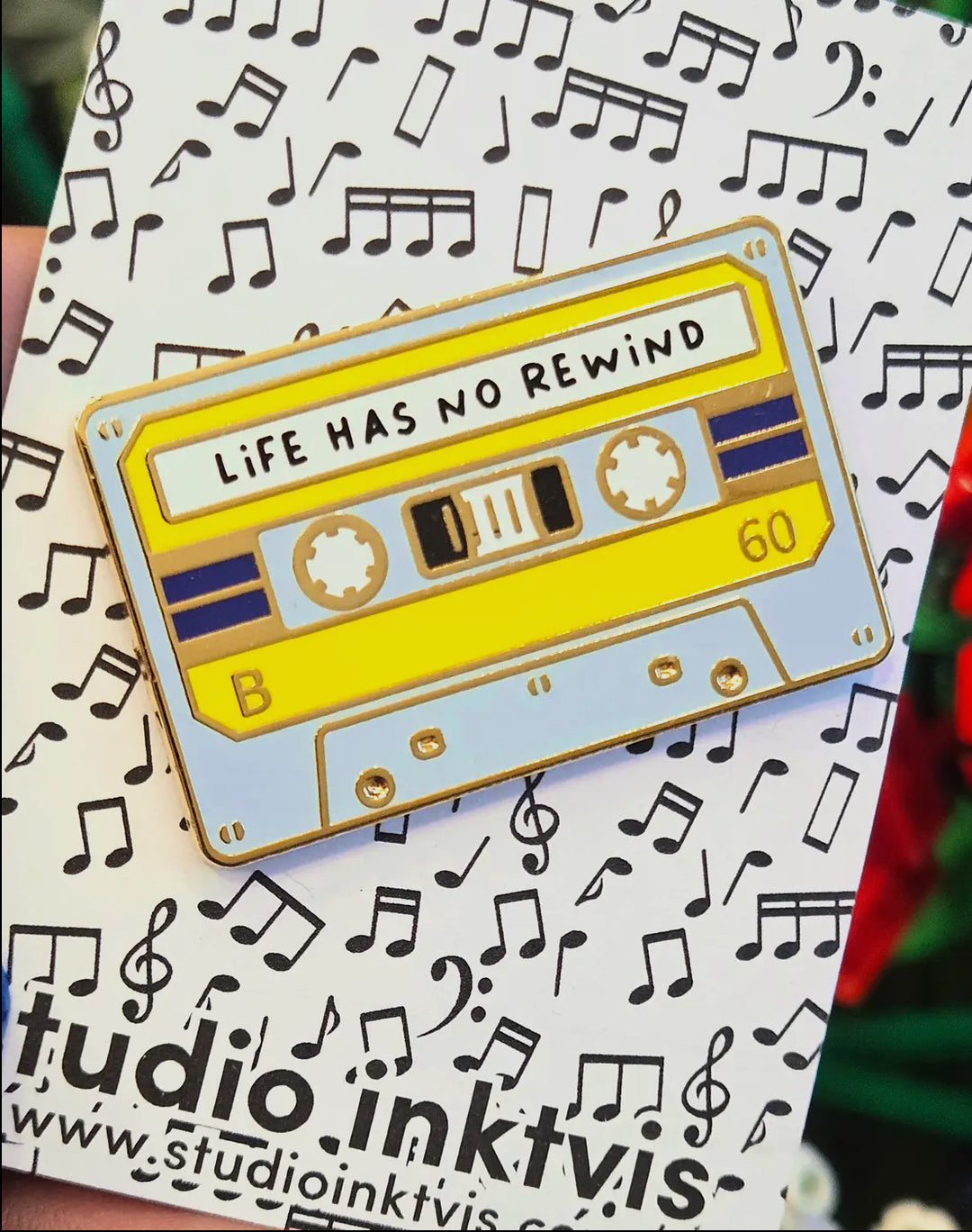 Broche casette "Life has no rewind" - Studioe Inktvids