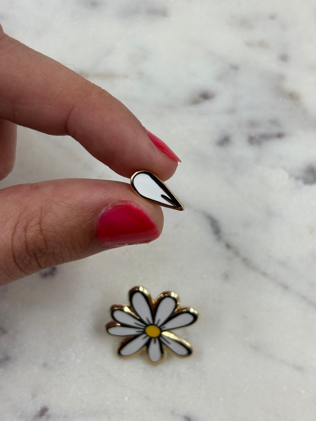 Pin's - Marguerite - Maman - Spécial Fête des mères