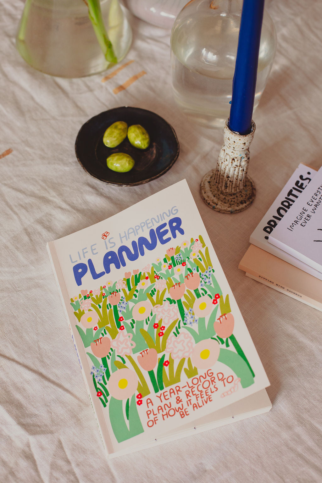 Life Is Happening Planner - People I&