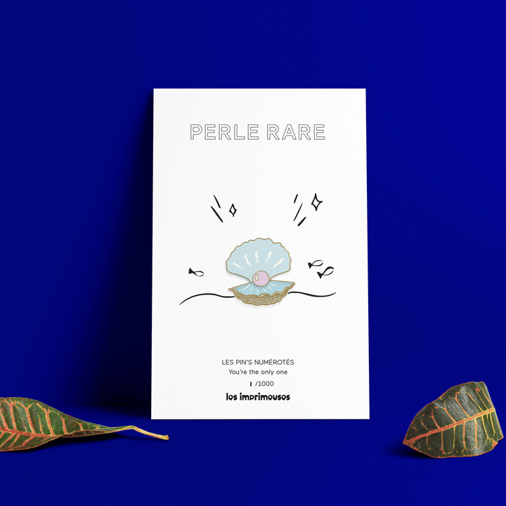 Pin’s Perle Rare – Coquille Saint-Jacques avec Perle – Édition Limitée Les Imprimeuses Paris