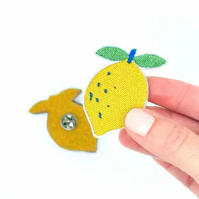 Broche Petit Poirier