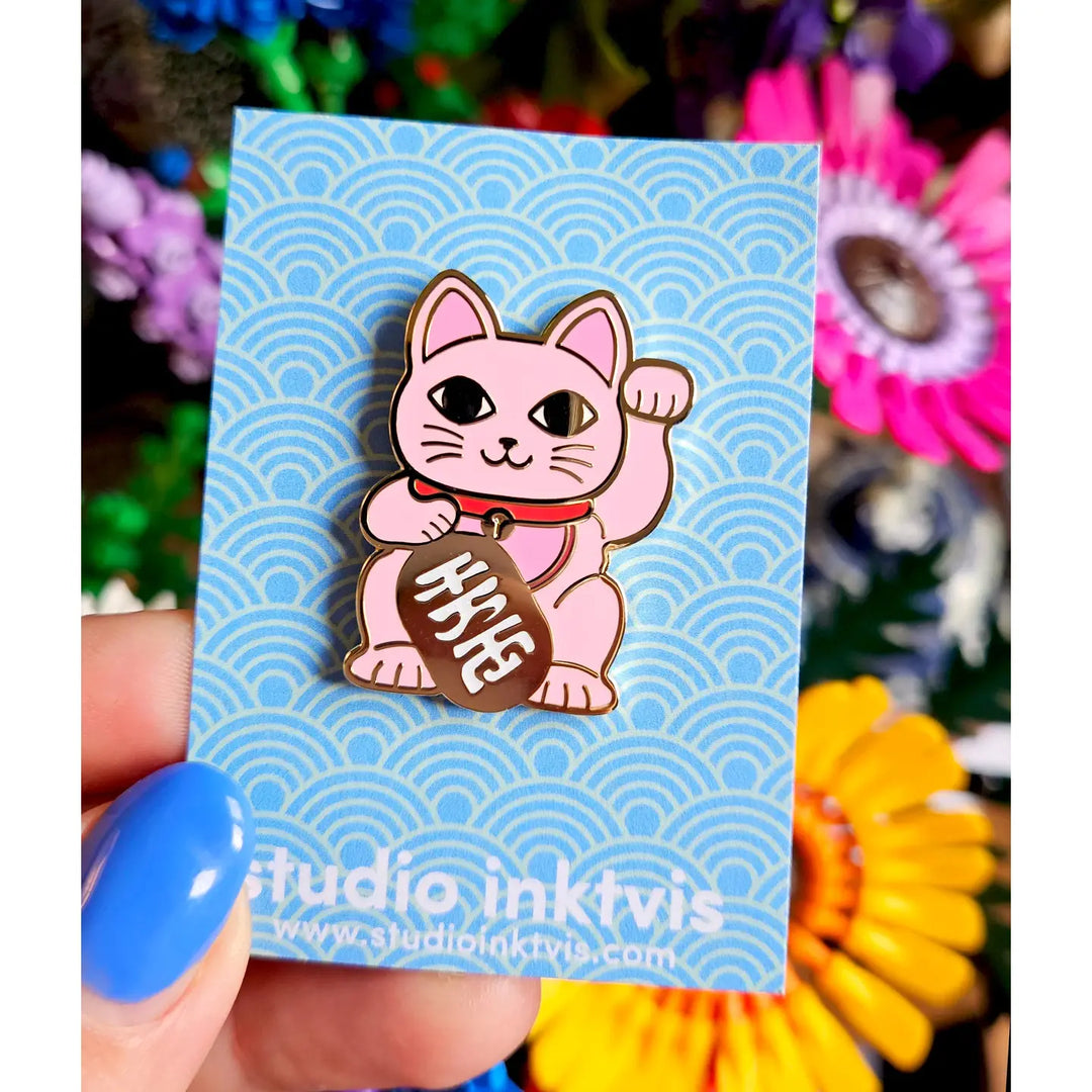 Pin's Maneki Neko, chat porte-bonheur - Studio Inktvis