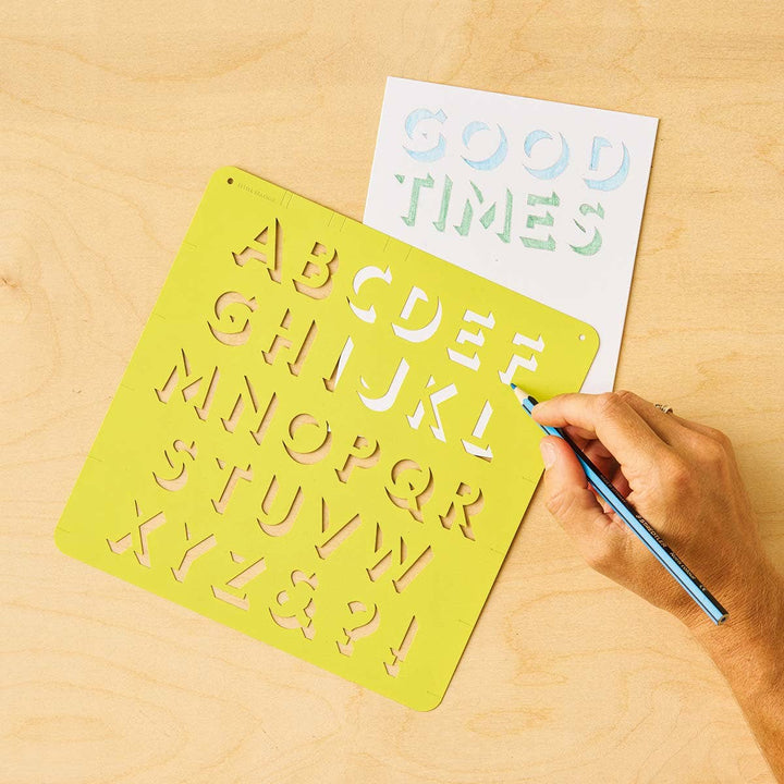 Pochoir alphabet en métal - Just My Type - Another Studio