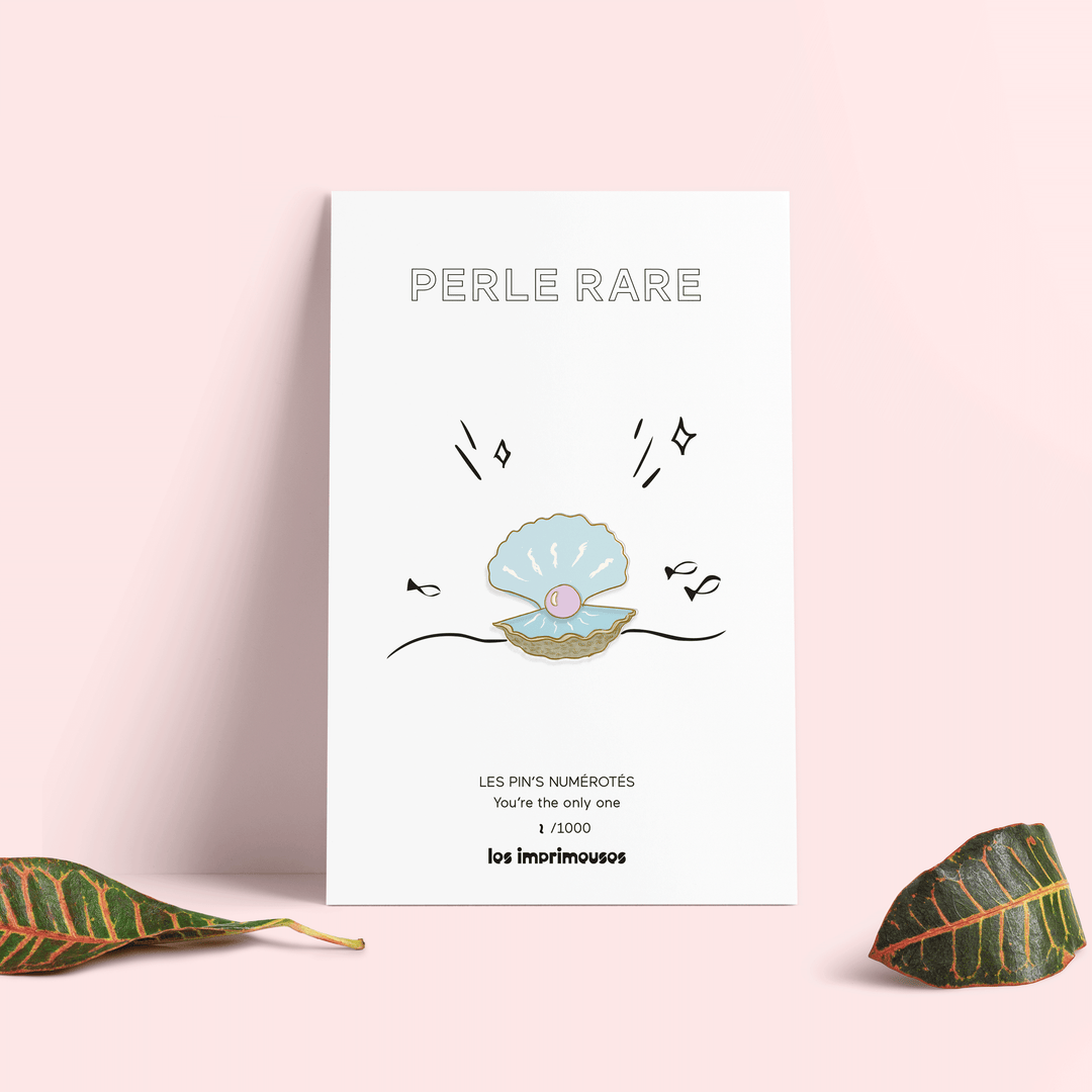 Pin’s Perle Rare – Coquille Saint-Jacques avec Perle – Édition Limitée Les Imprimeuses Paris