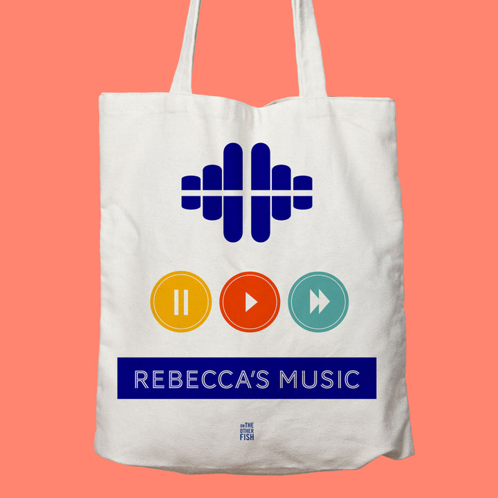 Voici un sac de la pour les petits musiciens en herbe. Inscrivez le nom souhaité et ajoutez au panier !